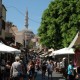 Vieille ville de Rhodes, rue Sokratous ; au fond, la mosquée de Soliman.